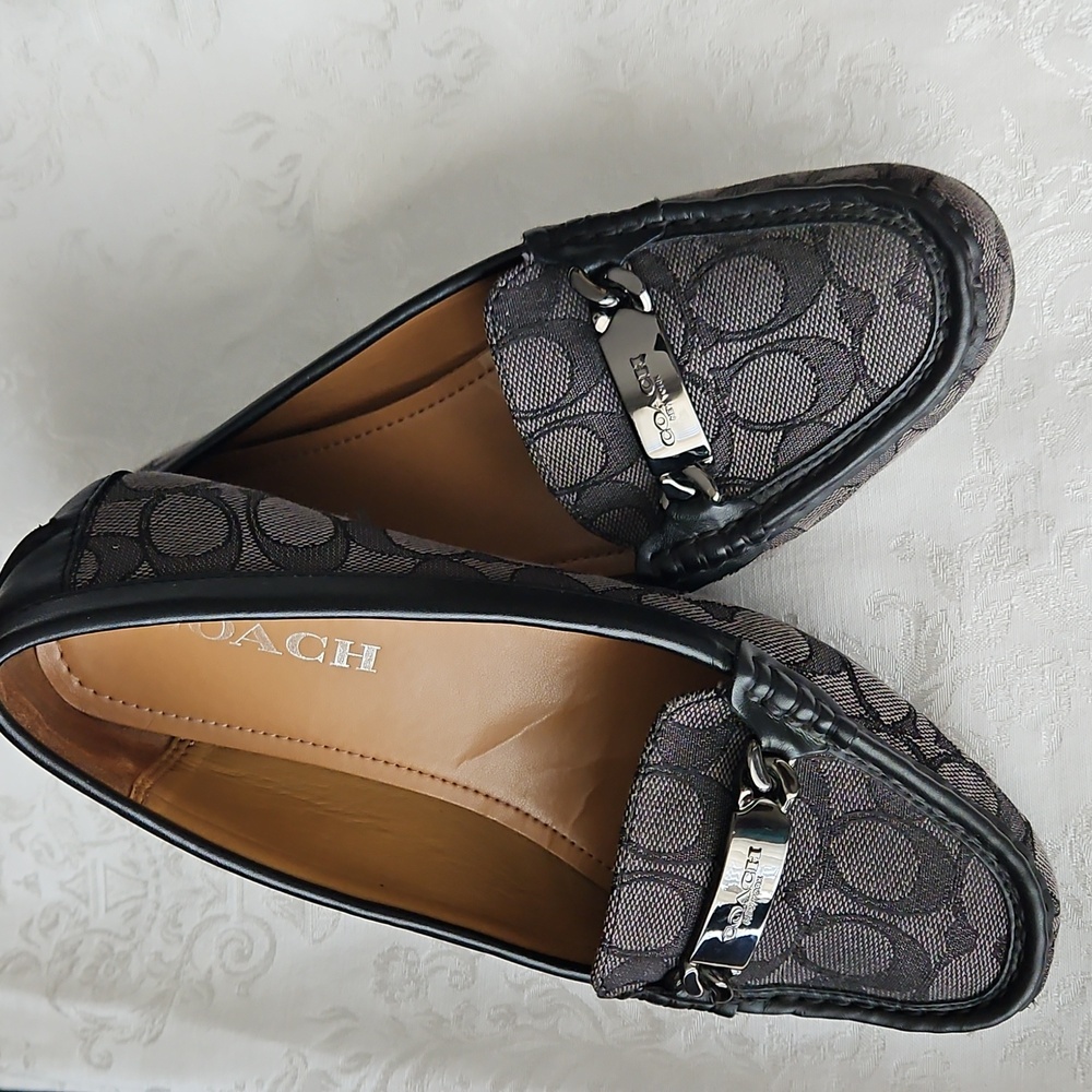 Coach "Olive" Signature Monogram Loafers. Size 8B. - Picture 3 of 12